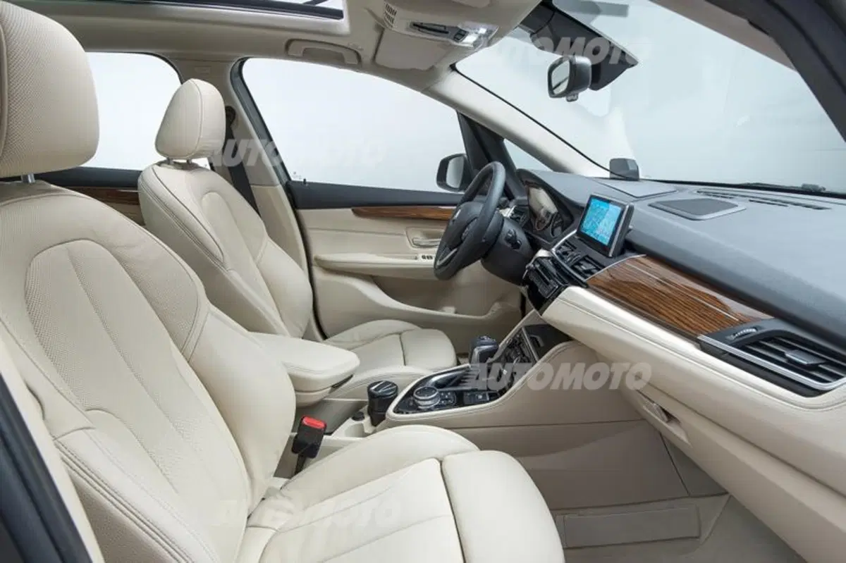 BMW Serie 2 Active Tourer (51)