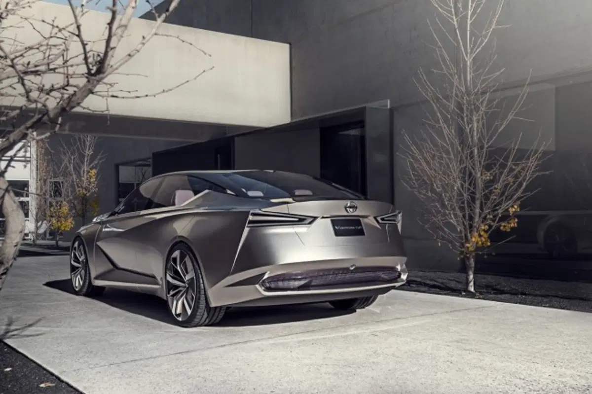 Nissan Vmotion 2.0: a Detroit arriva la berlina del futuro (4)