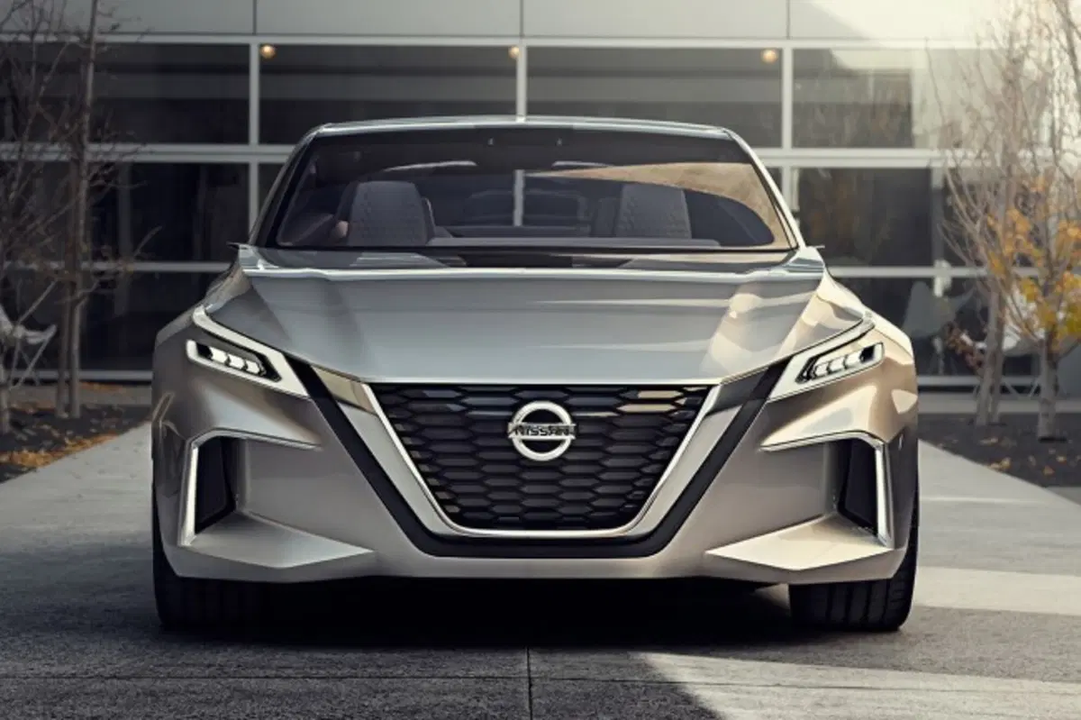 Nissan Vmotion 2.0: a Detroit arriva la berlina del futuro (5)