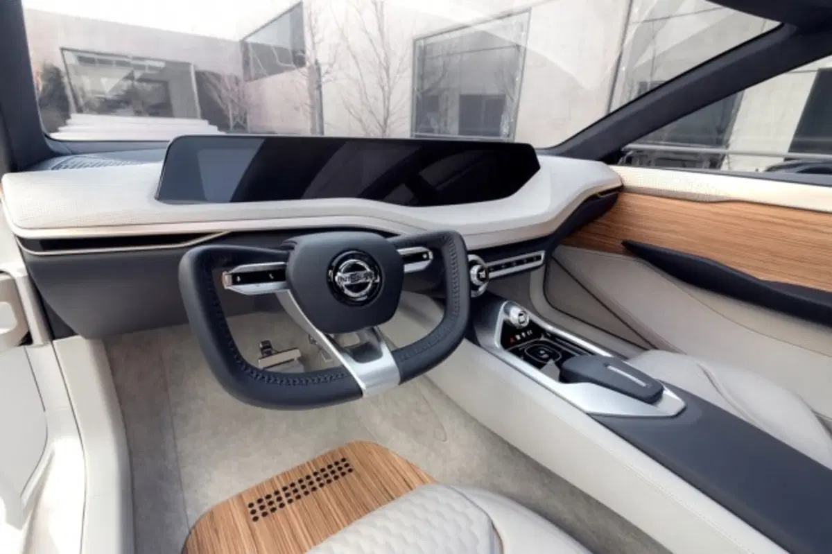 Nissan Vmotion 2.0: a Detroit arriva la berlina del futuro (8)