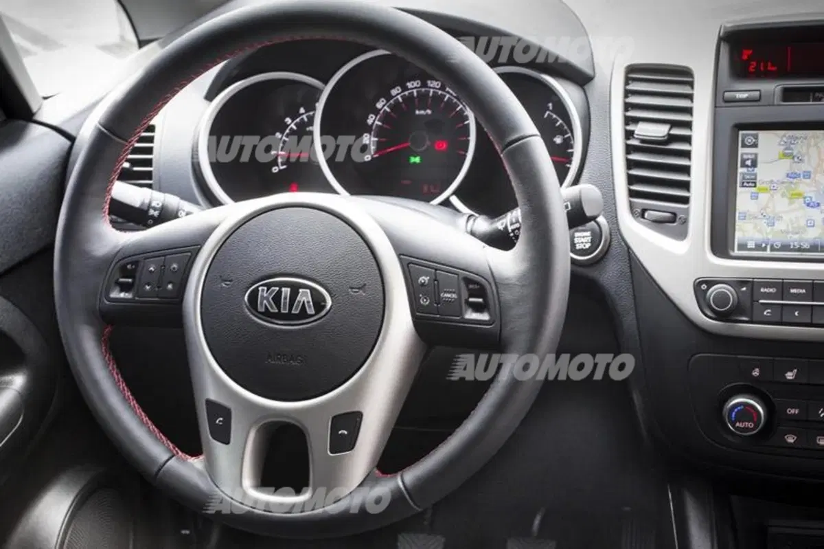 Kia Venga restyling (14)