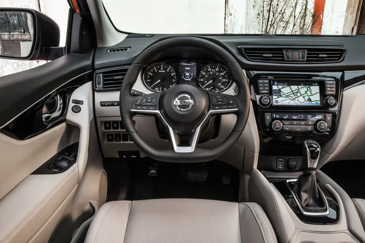 Nissan Rogue Sport, Qashqai alla yankee (6)