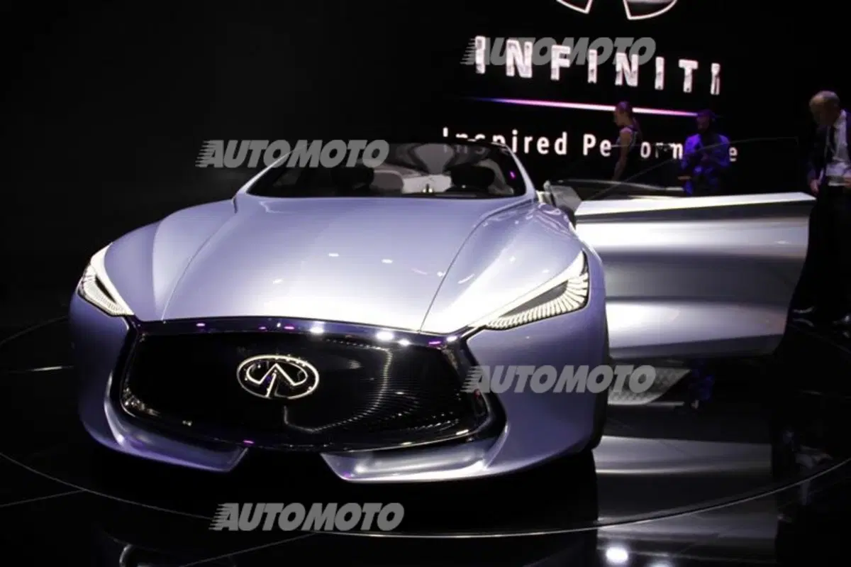 Infiniti al Salone di Parigi 2014 (12)