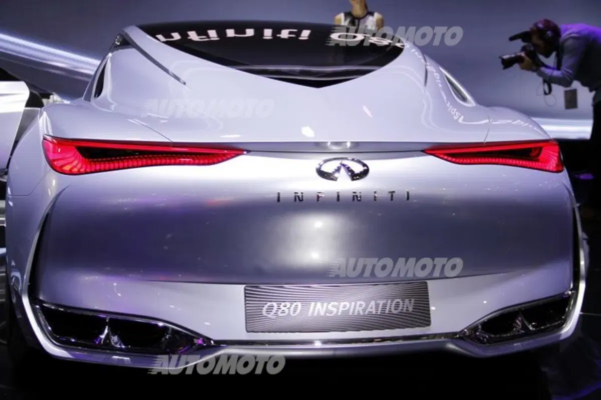 Infiniti al Salone di Parigi 2014 (25)