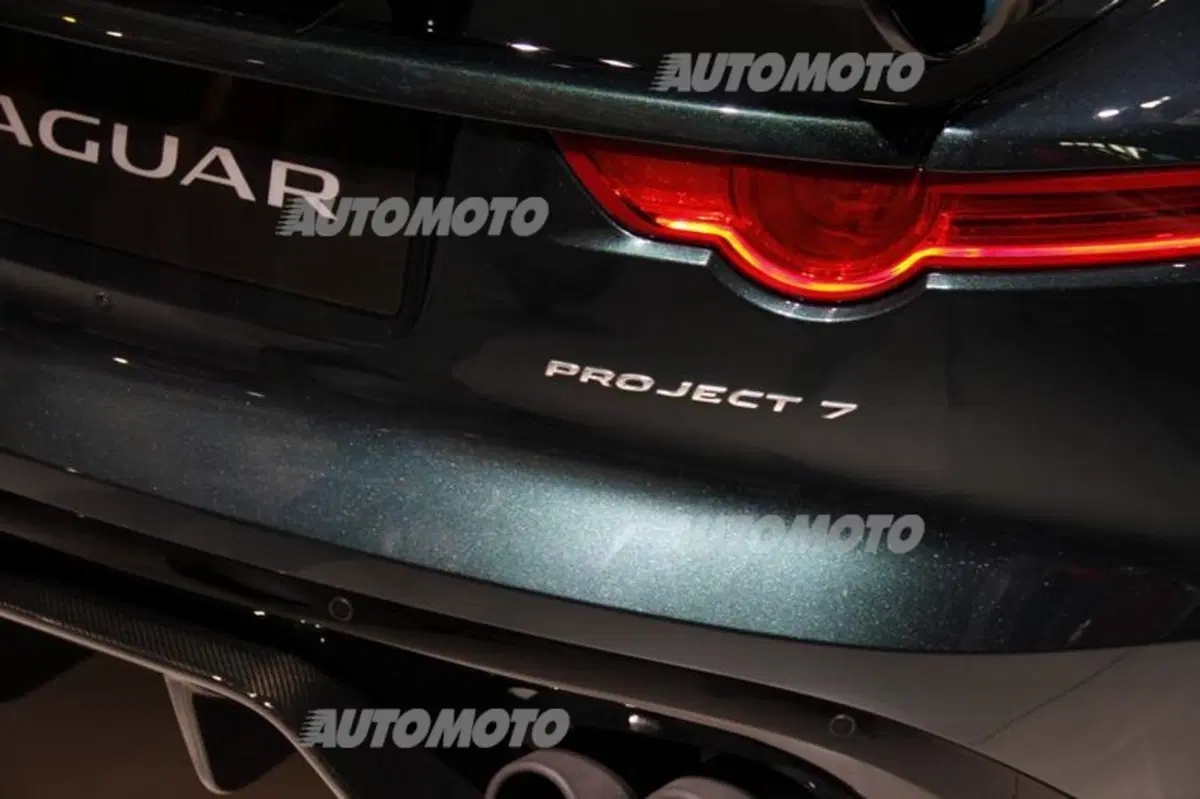 Jaguar al Salone di Parigi 2014 (14)