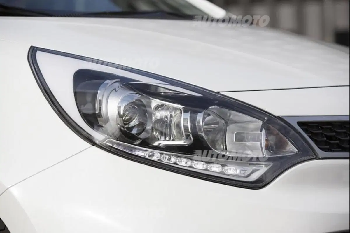 Kia Rio restyling: nuovo look, stesso spirito giovanile (15)