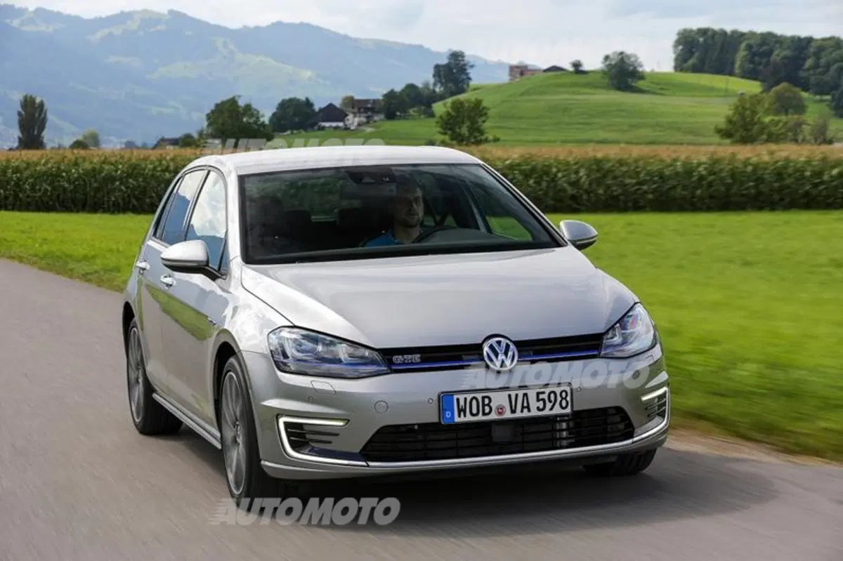 Volkswagen Golf GTE (6)