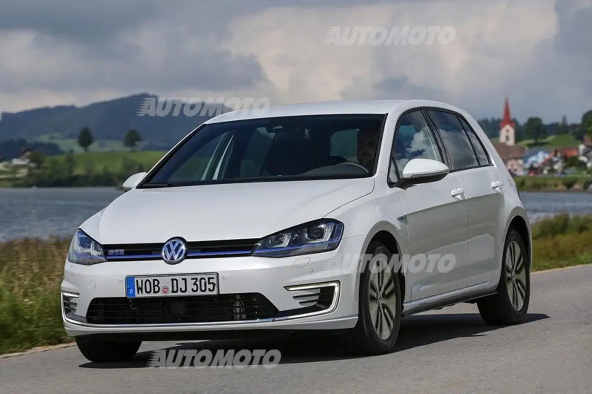 Volkswagen Golf GTE (19)