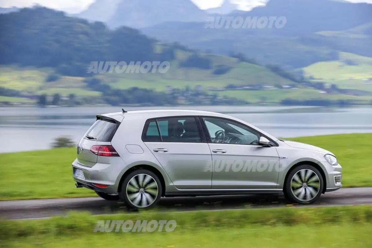 Volkswagen Golf GTE (25)