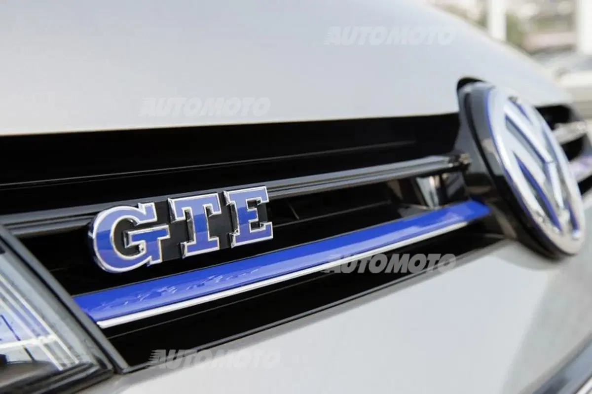 Volkswagen Golf GTE (44)