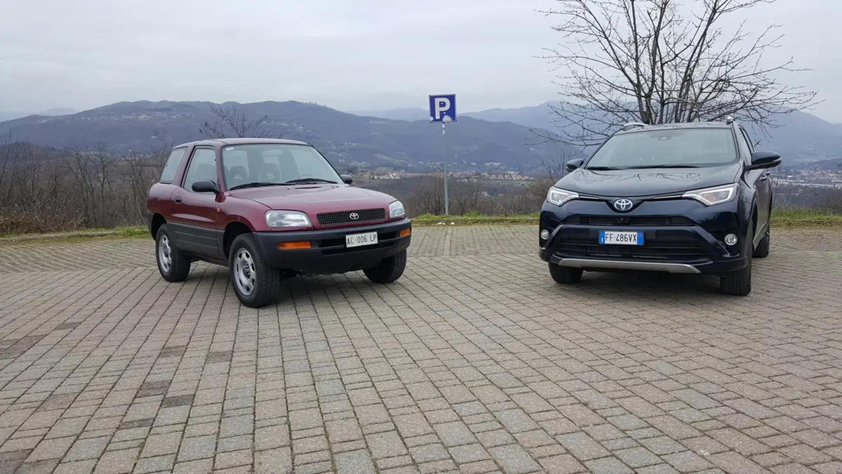 Ieri e oggi RAV4: Come è cambiato in 20 anni