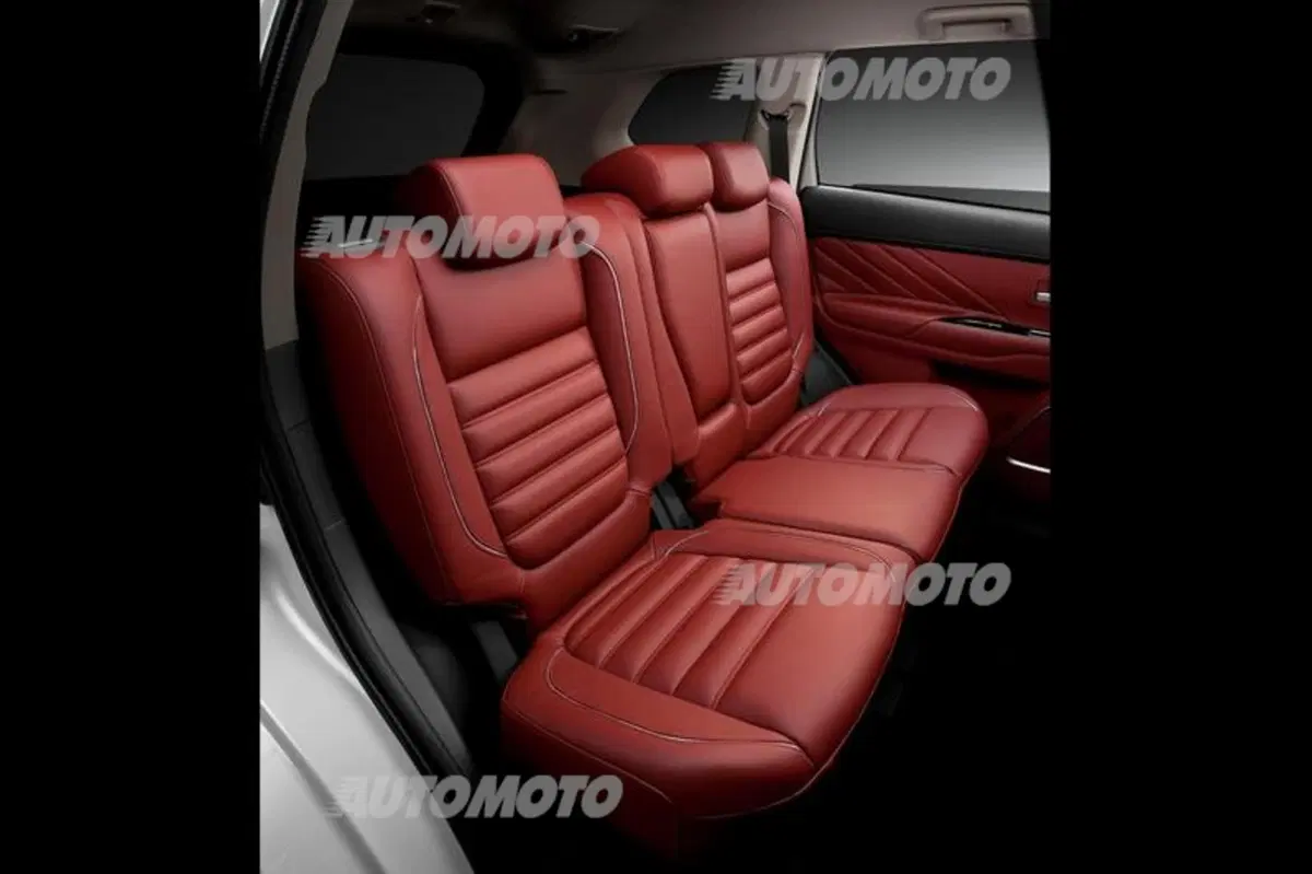 Mitsubishi Outlander PHEV Concept-S: l’evoluzione del SUV plug-in (21)