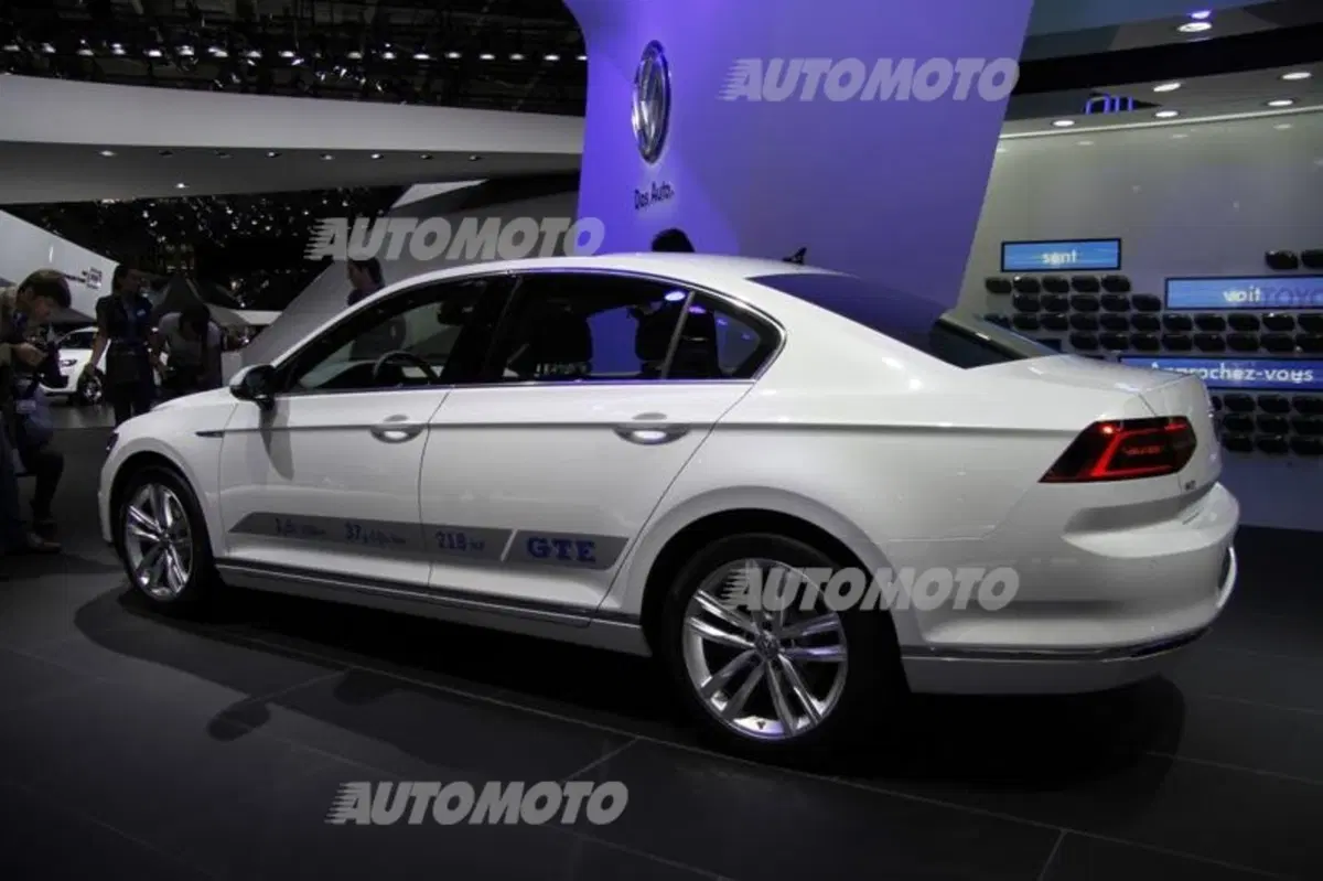 Volkswagen al Salone di Parigi 2014 (23)