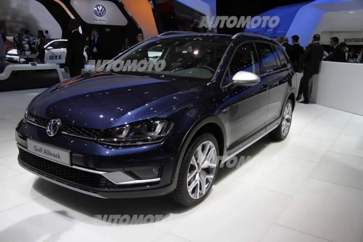 Volkswagen al Salone di Parigi 2014 (42)