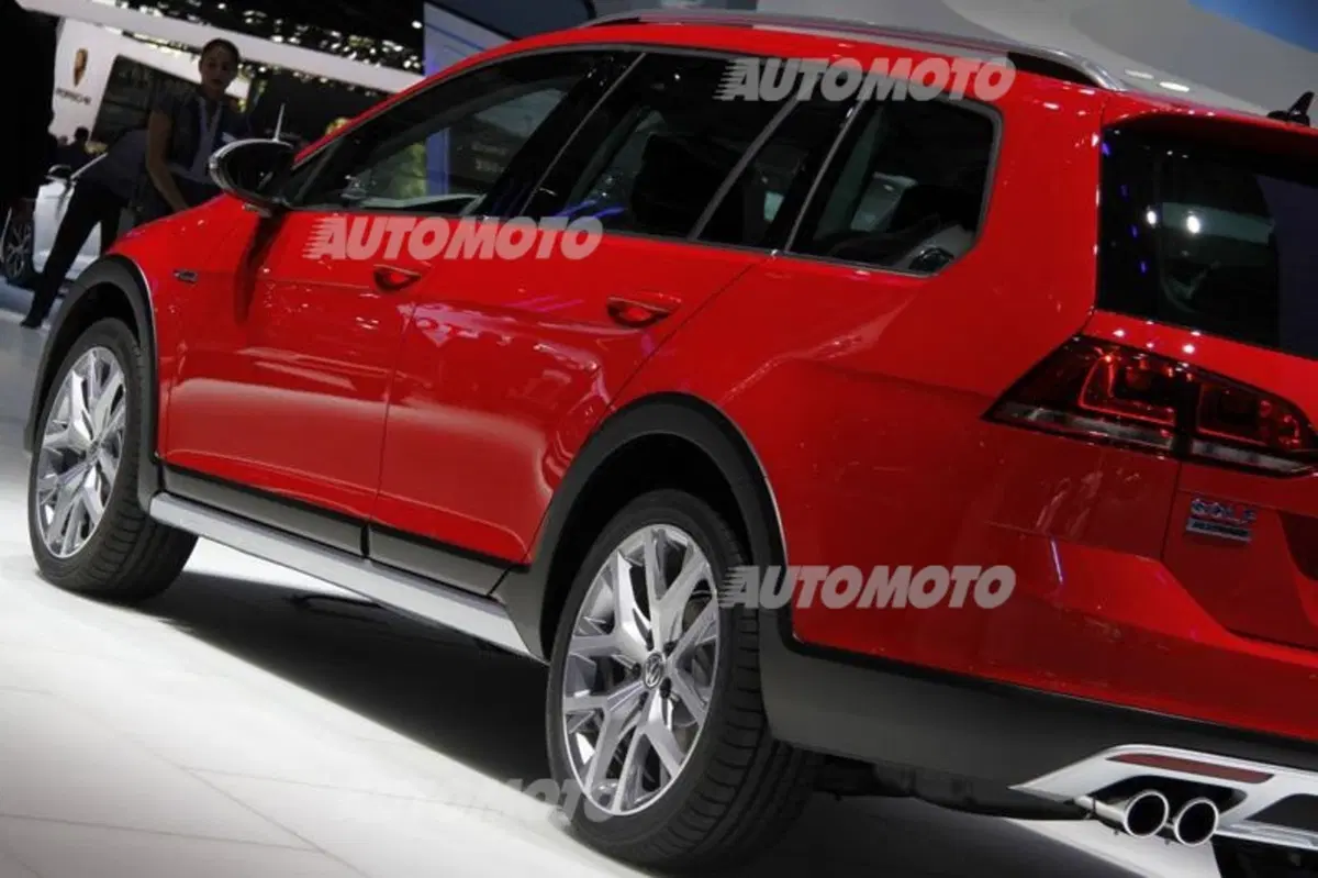 Volkswagen al Salone di Parigi 2014 (46)
