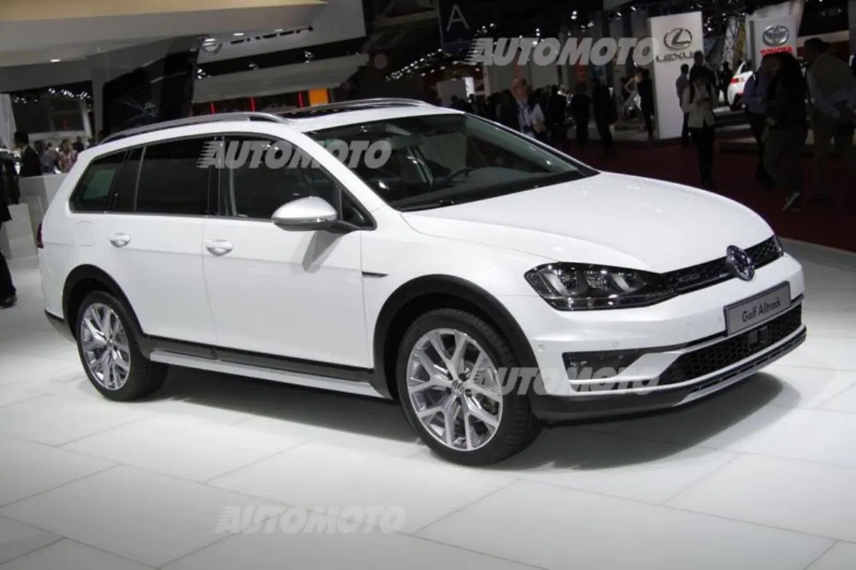 Volkswagen al Salone di Parigi 2014 (50)