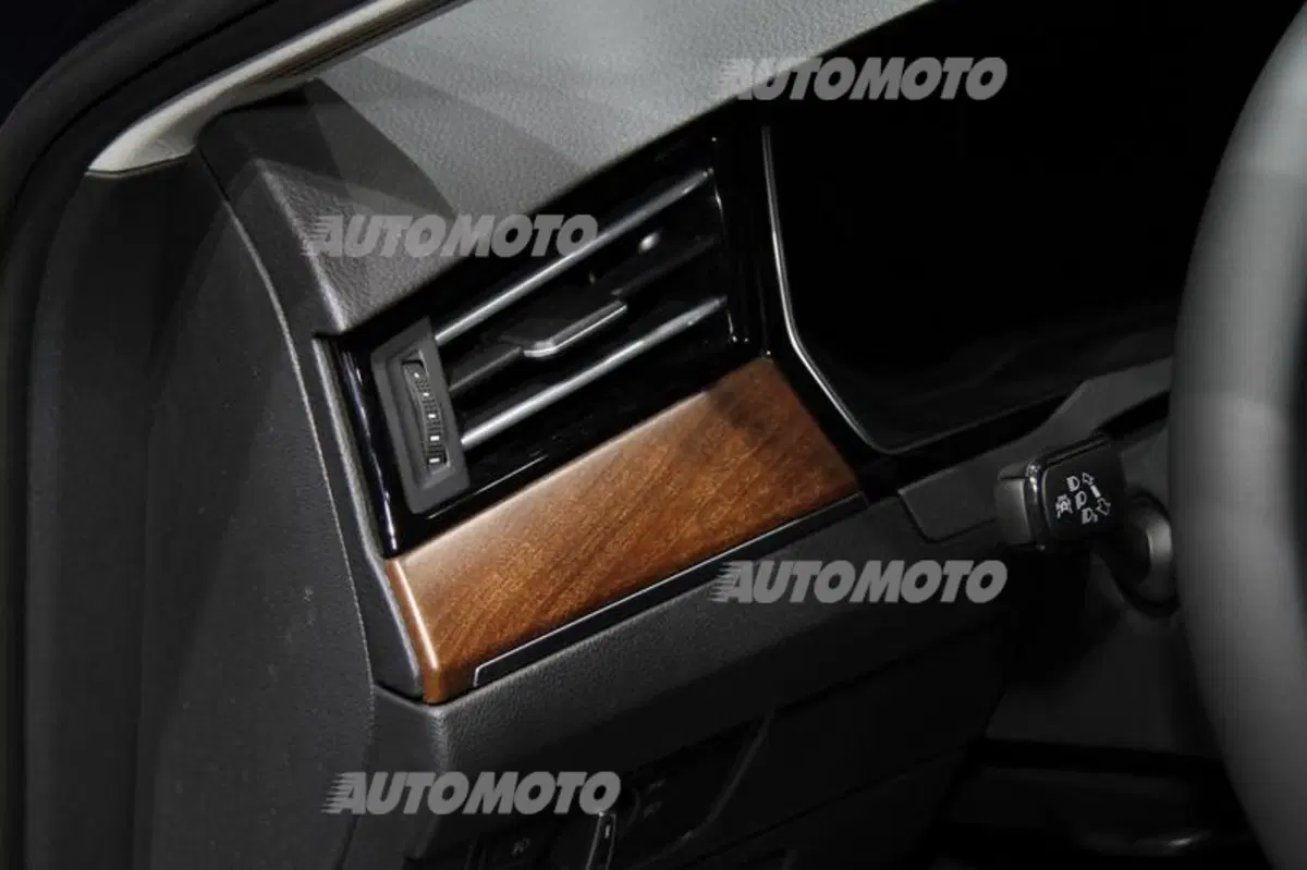 Volkswagen al Salone di Parigi 2014 (63)