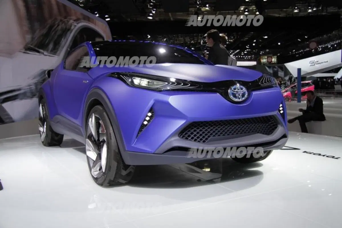 Toyota al Salone di Parigi 2014 (2)