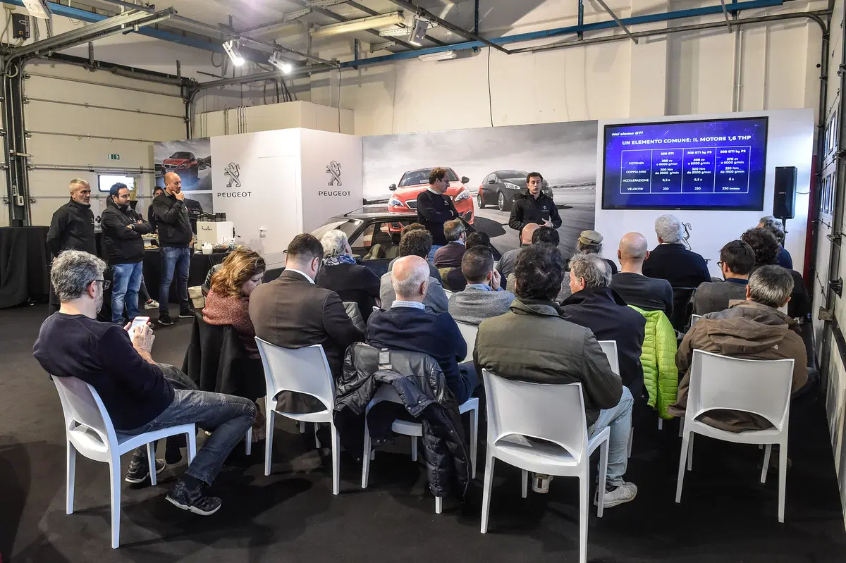 Noi siamo Gti. Ecco i segreti per girare forte in pista (12)