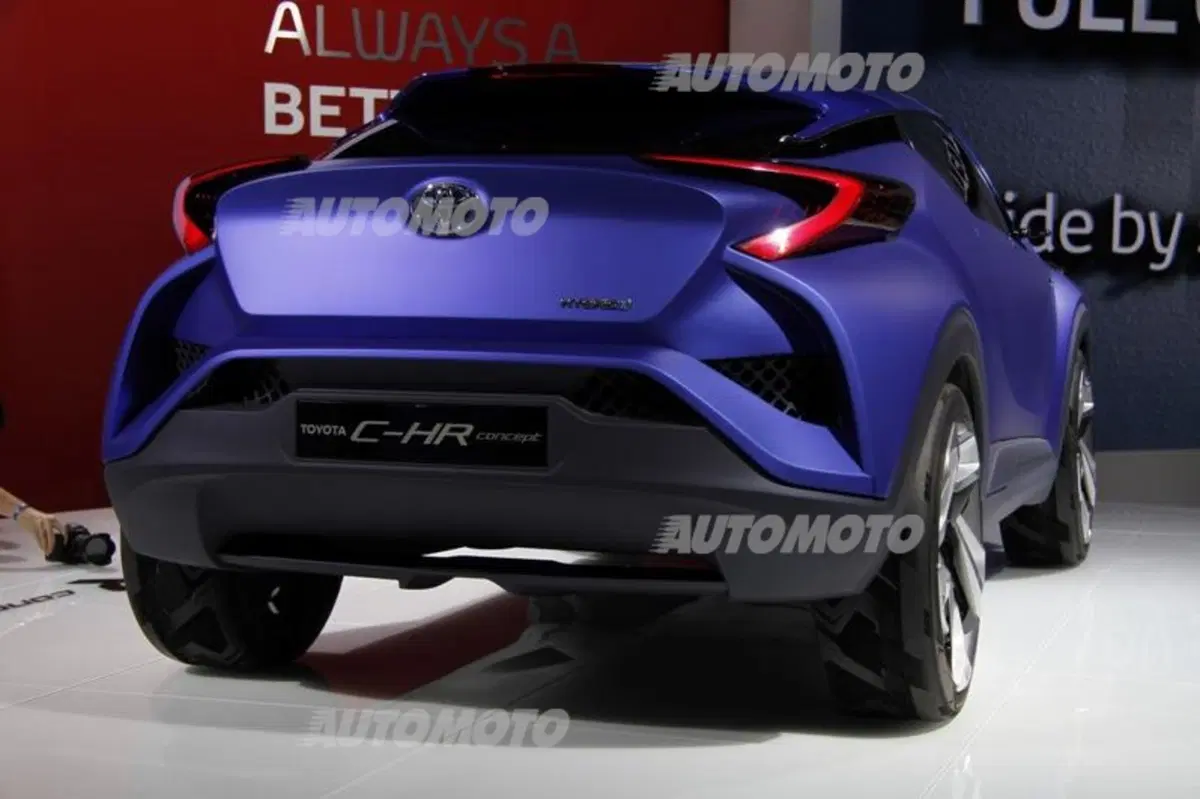 Toyota al Salone di Parigi 2014 (7)