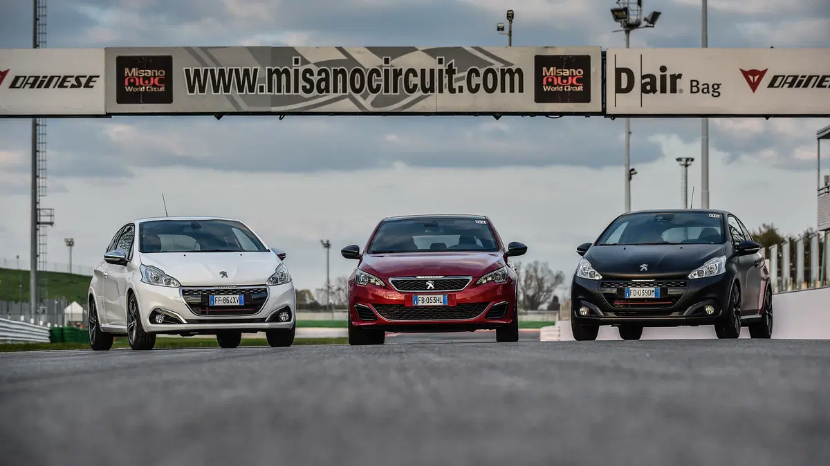 Noi siamo Gti. Ecco i segreti per girare forte in pista (52)