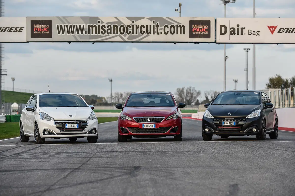 Noi siamo Gti. Ecco i segreti per girare forte in pista (53)