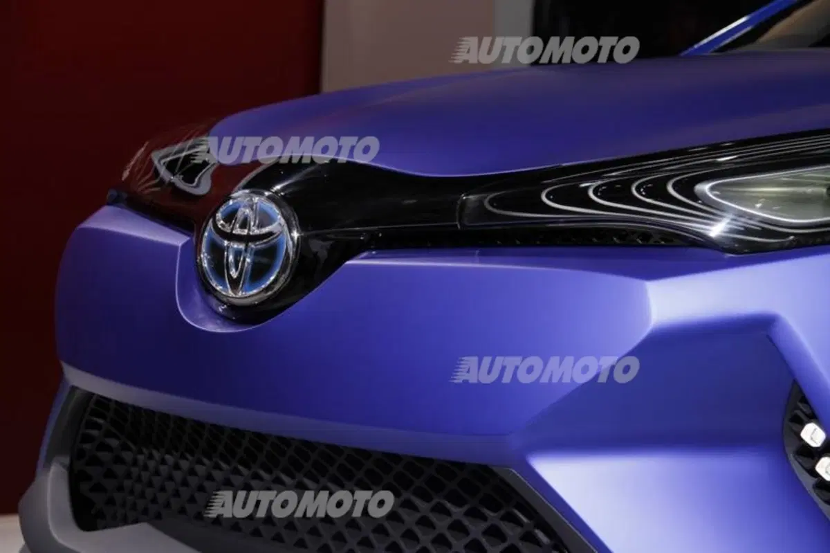 Toyota al Salone di Parigi 2014 (11)