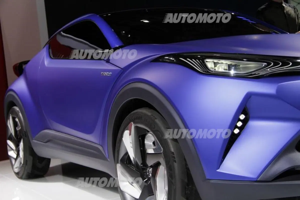 Toyota al Salone di Parigi 2014 (12)