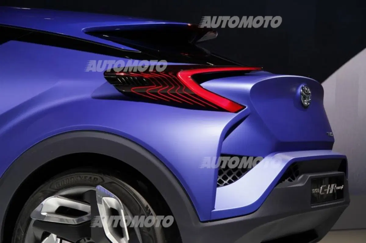 Toyota al Salone di Parigi 2014 (13)