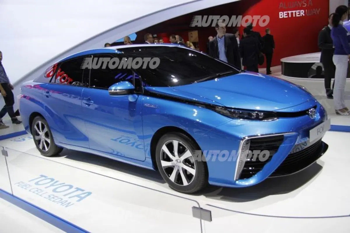 Toyota al Salone di Parigi 2014 (16)