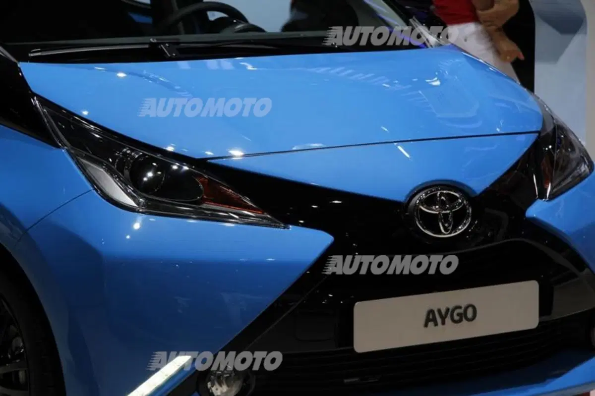 Toyota al Salone di Parigi 2014 (17)