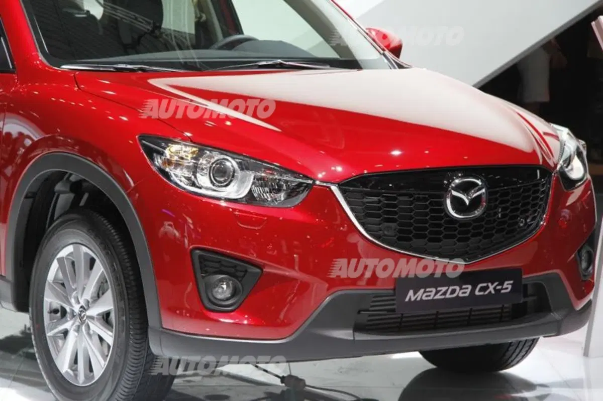 Mazda al Salone di Parigi 2014 (17)