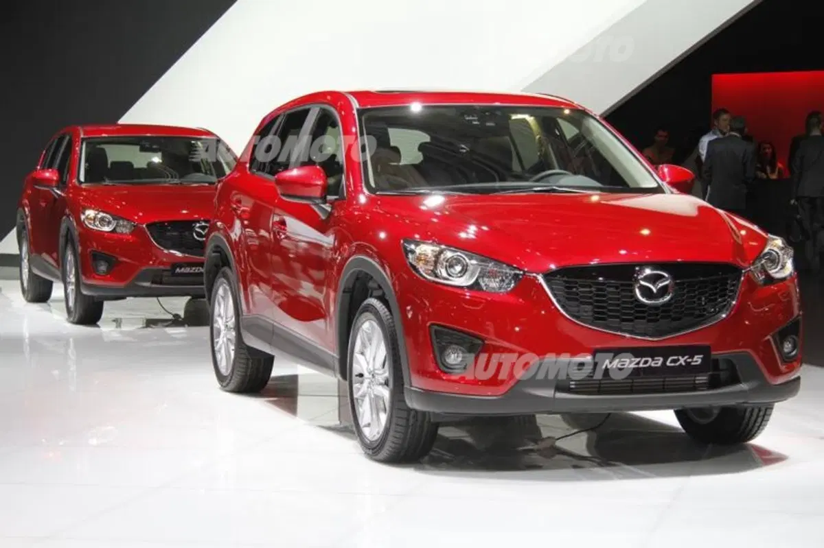 Mazda al Salone di Parigi 2014 (23)