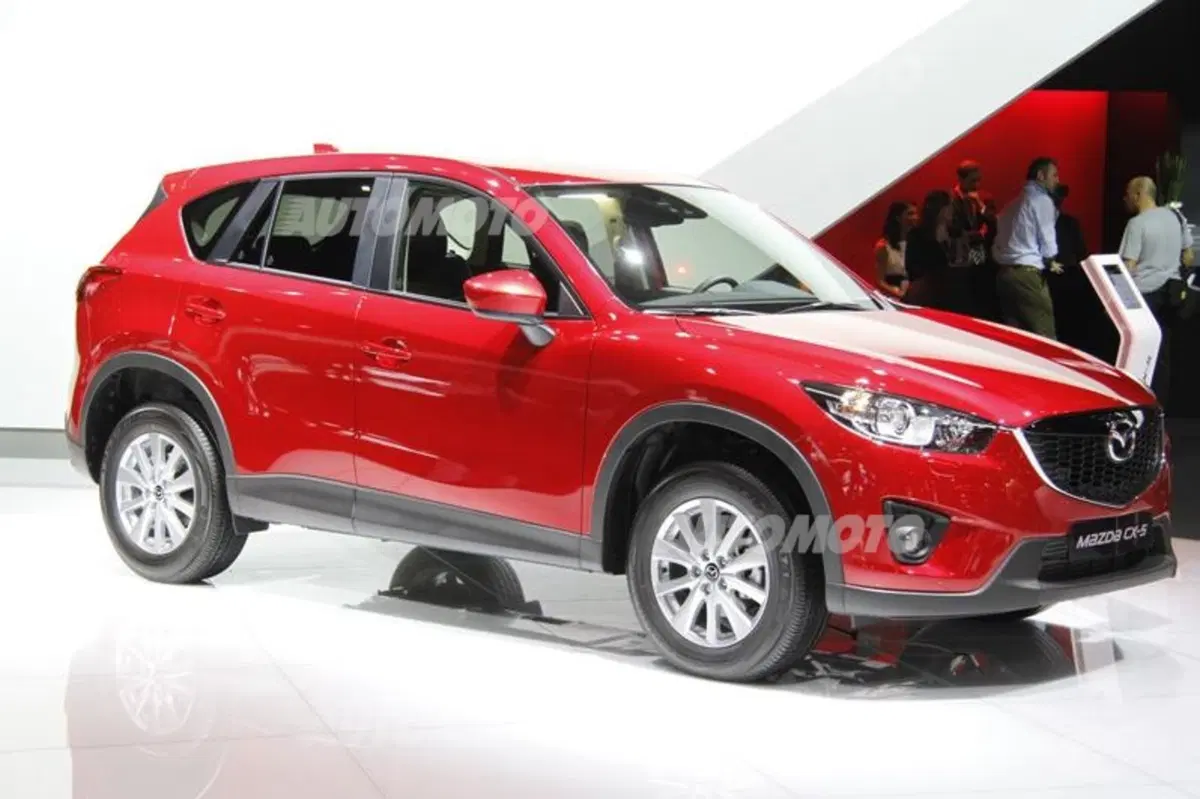 Mazda al Salone di Parigi 2014 (25)