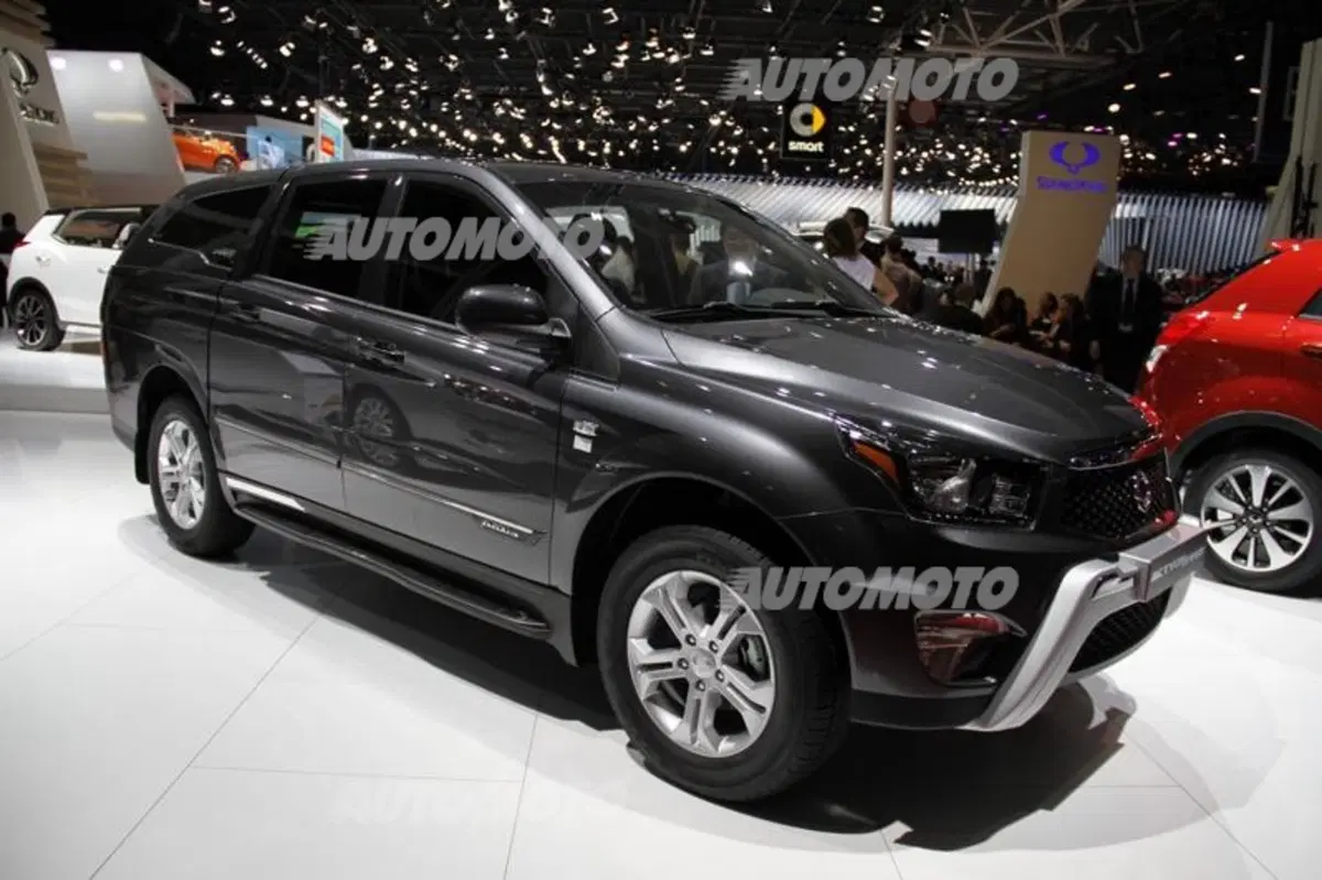 SsangYong al Salone di Parigi 2014 (9)