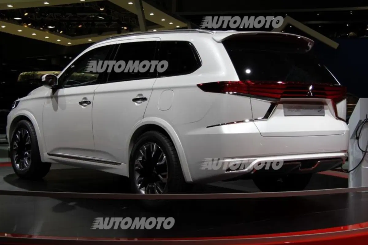 Mitsubishi Salone di Parigi 2014 (18)