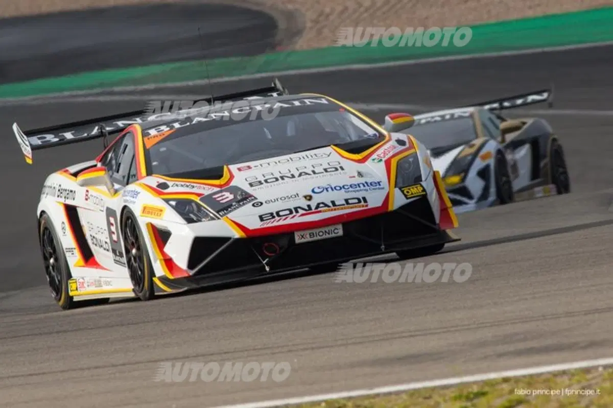 Lamborghini Super Trofeo, Nürburgring: la legge di Murphy (6)