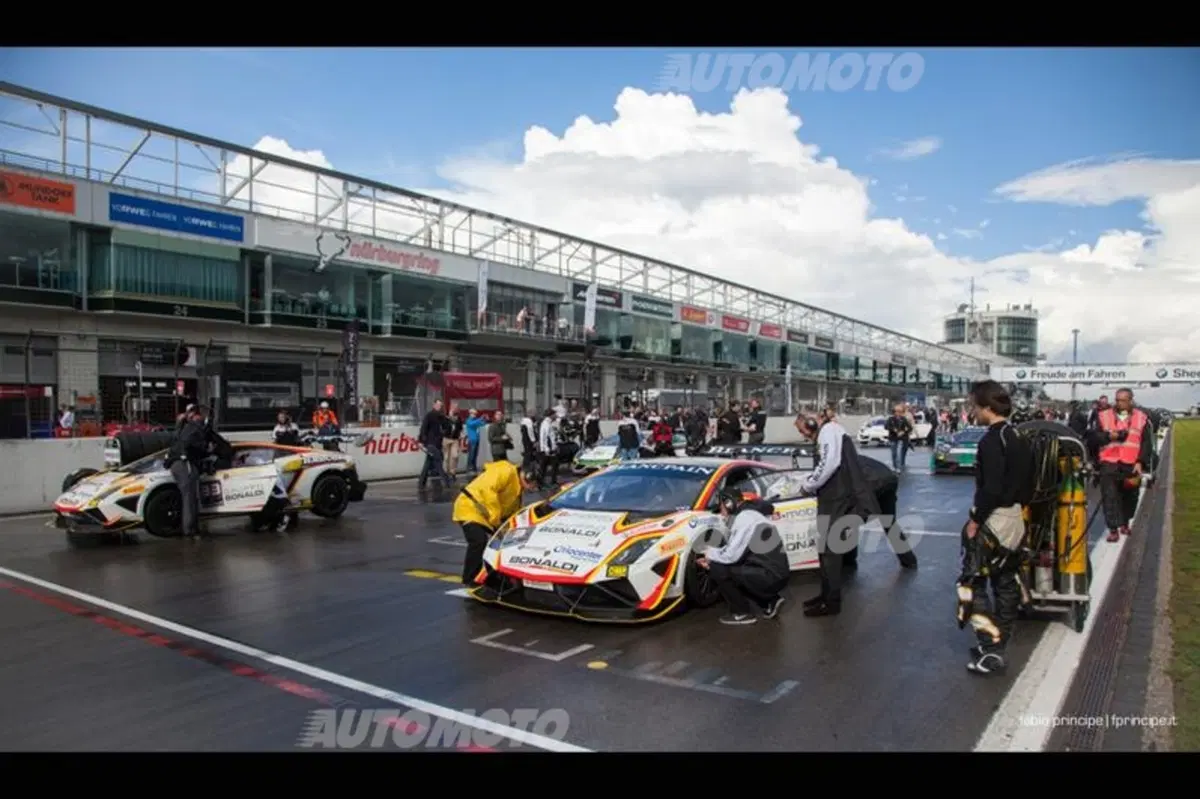 Lamborghini Super Trofeo, Nürburgring: la legge di Murphy (13)