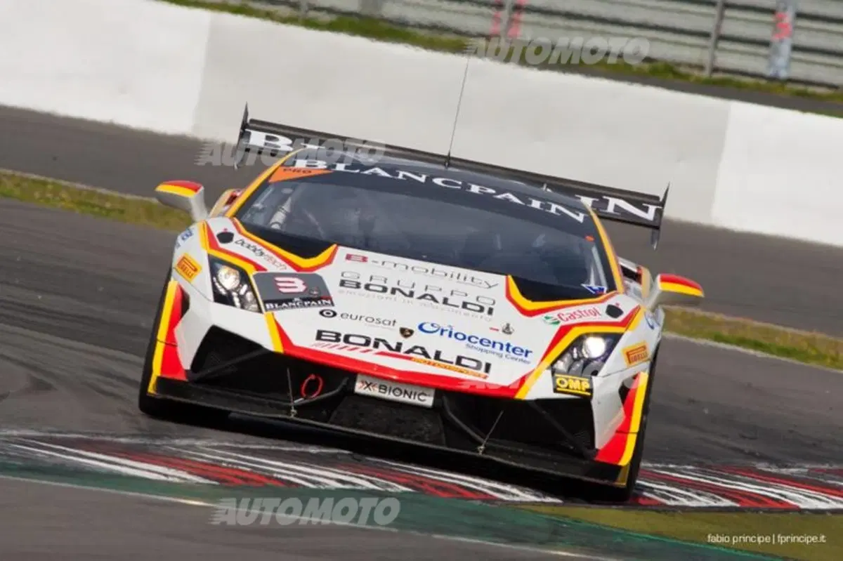 Lamborghini Super Trofeo, Nürburgring: la legge di Murphy (25)
