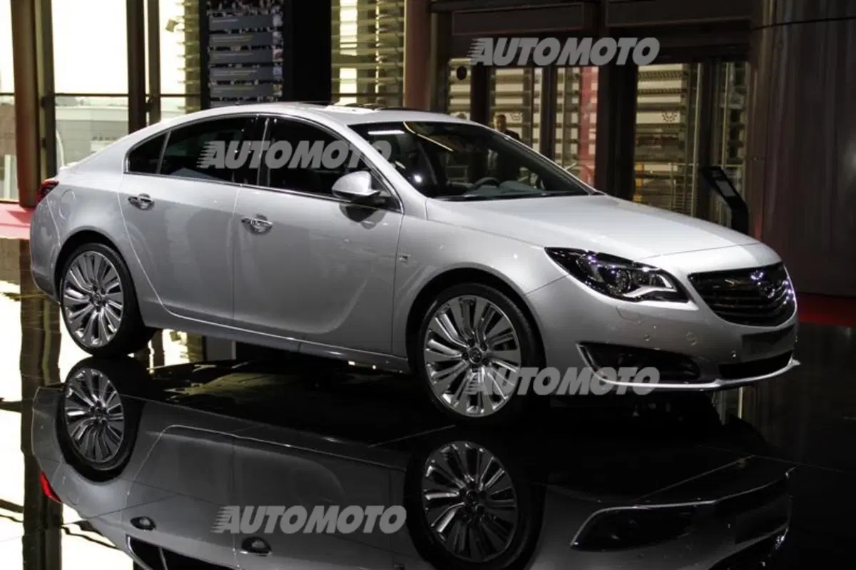 Opel al Salone di Parigi 2014 (11)