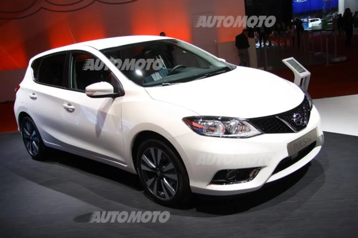 Nissan al Salone di Parigi 2014
