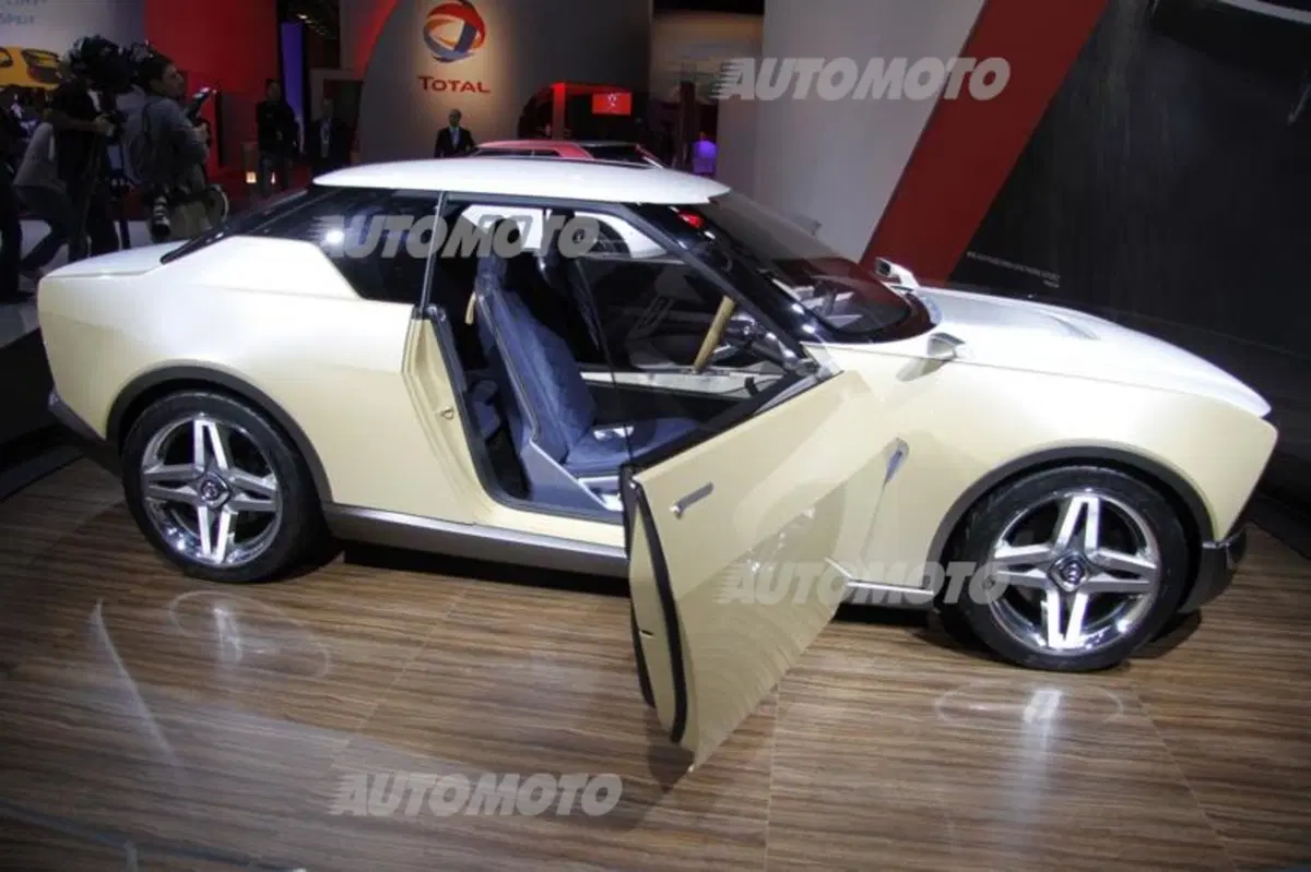 Nissan al Salone di Parigi 2014 (8)