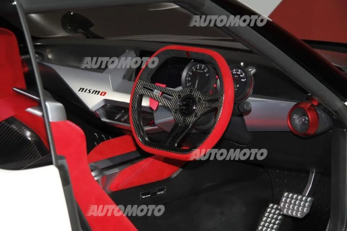 Nissan al Salone di Parigi 2014 (31)
