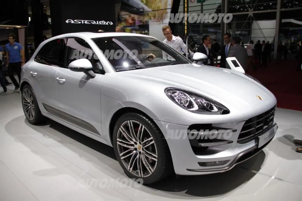Porsche al Salone di Parigi 2014 (6)