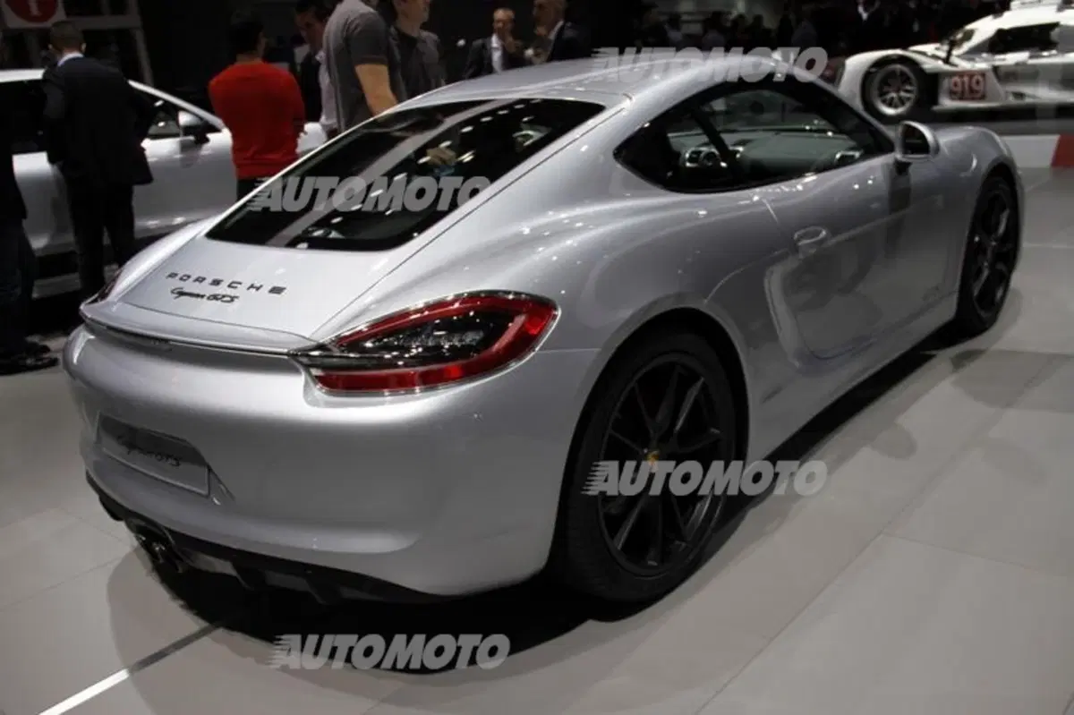 Porsche al Salone di Parigi 2014 (12)