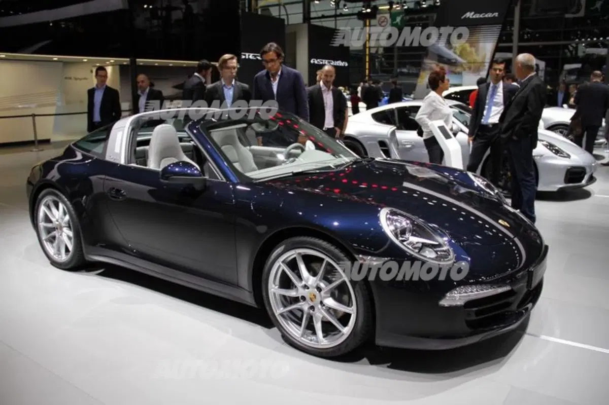 Porsche al Salone di Parigi 2014 (14)