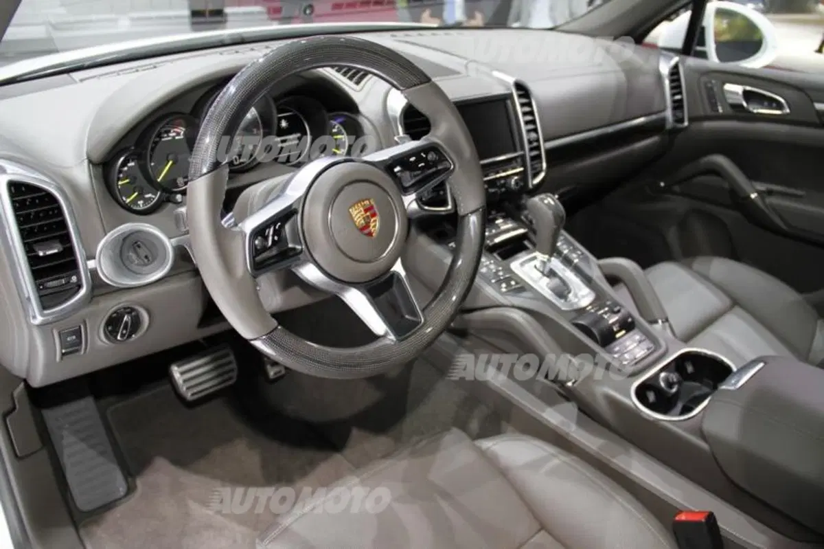 Porsche al Salone di Parigi 2014 (21)