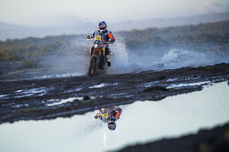 Dakar 2017, Tappa 8: vincono Barreda (Honda) e Loeb (Peugeot), ma &egrave; un&rsquo;altra Giornata Infernale