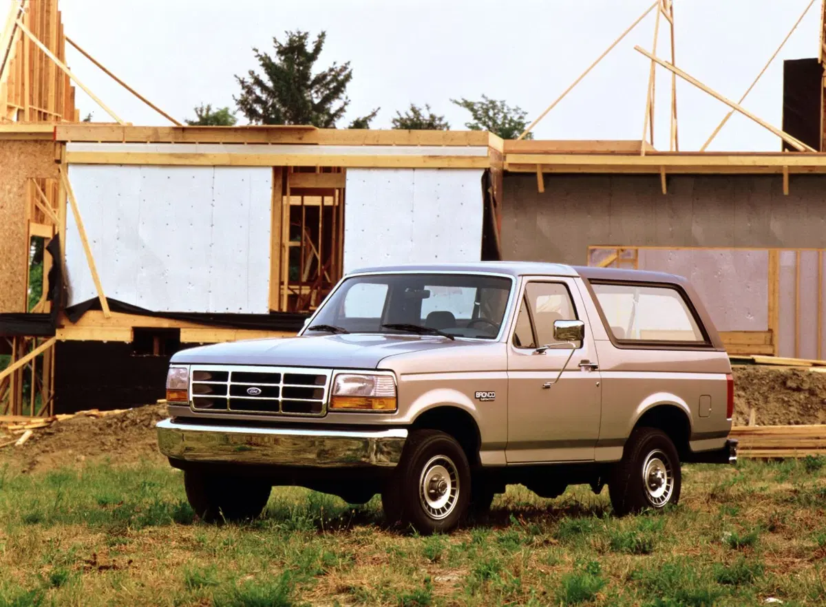 Ford, ritorna il SUV Bronco (11)