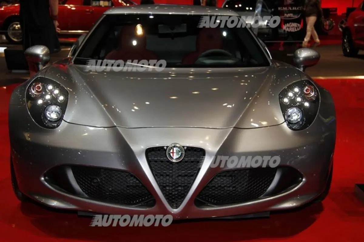 Alfa Romeo al Salone di Parigi 2014 (7)